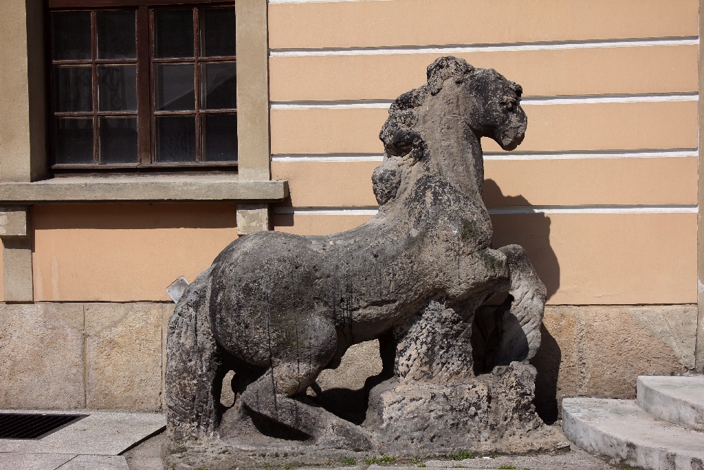 Legniczanie wzięli udział w spacerze historycznym po mieście