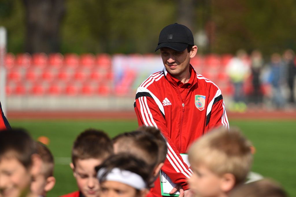 Sport i zabawa w IV edycji turnieju piłkarskiego ŻAK-CUP