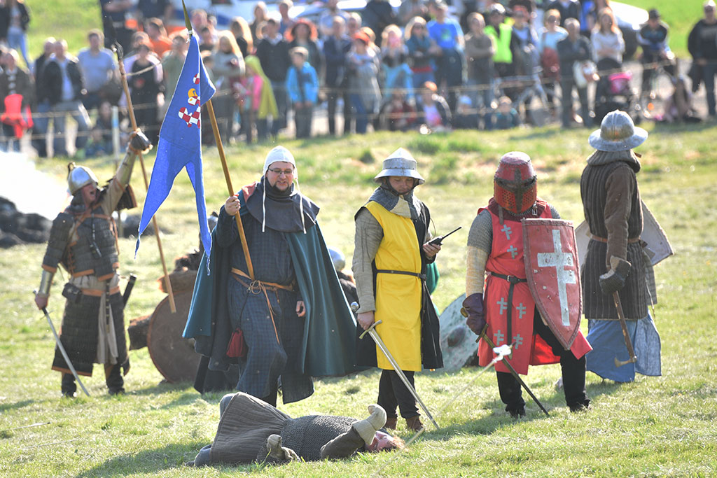 Rekonstrukcja bitwy pod Legnicą na gniewomierskich polach