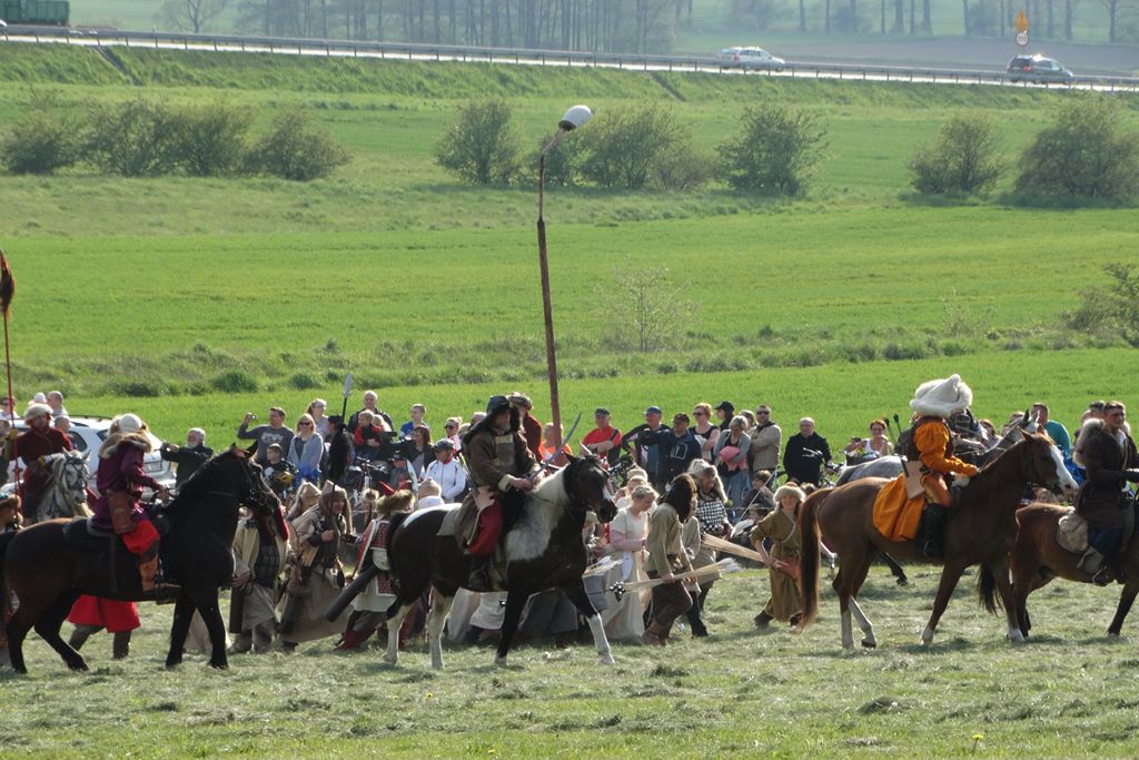 Piknik w Legnickim Polu zwieńczony został rekonstrukcją bitwy