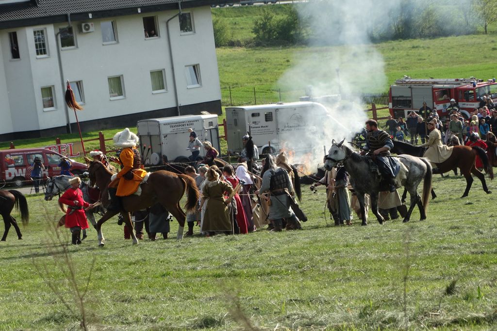 Piknik w Legnickim Polu zwieńczony został rekonstrukcją bitwy