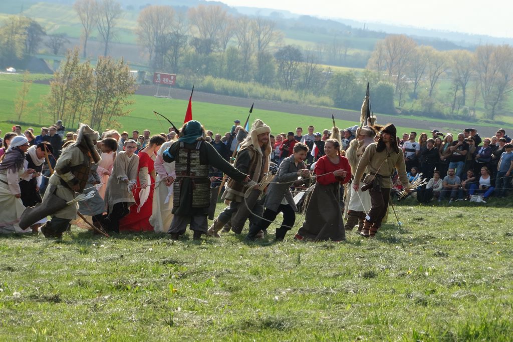Piknik w Legnickim Polu zwieńczony został rekonstrukcją bitwy