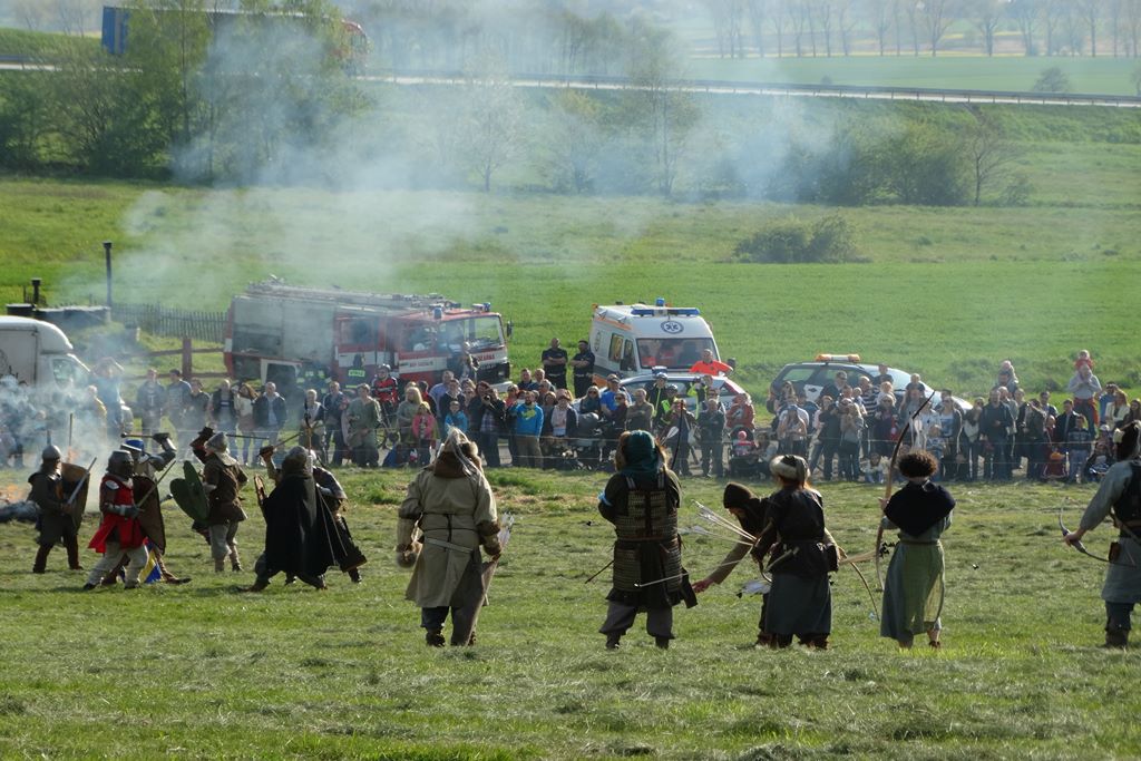Piknik w Legnickim Polu zwieńczony został rekonstrukcją bitwy
