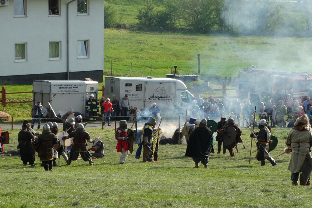 Piknik w Legnickim Polu zwieńczony został rekonstrukcją bitwy