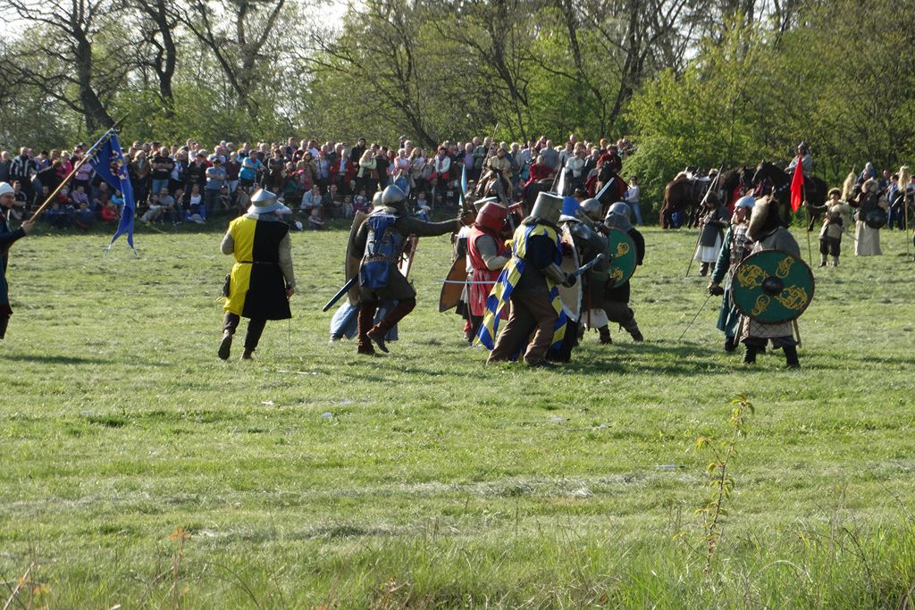 Piknik w Legnickim Polu zwieńczony został rekonstrukcją bitwy