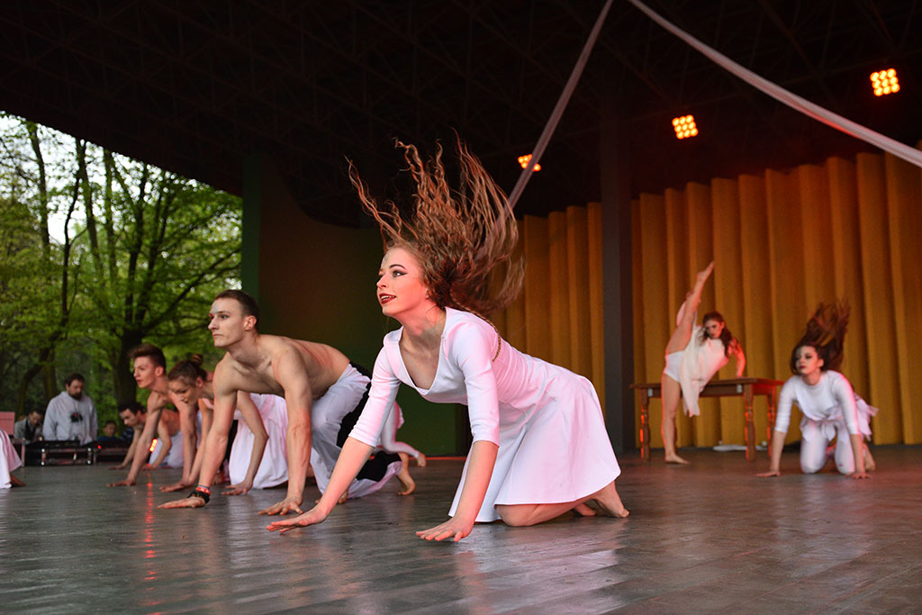 Młodzi adepci Teatru Avatar wystąpili w muszli koncertowej