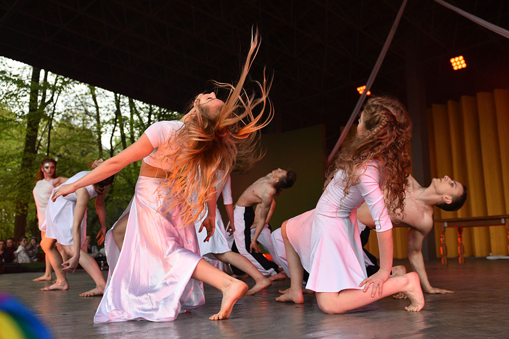 Młodzi adepci Teatru Avatar wystąpili w muszli koncertowej