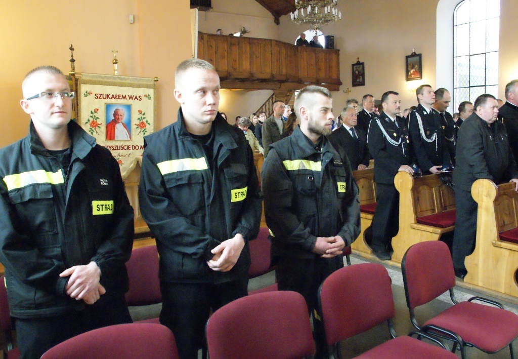 3 maja na boisku w Kunicach odbyła się majówka strażacka