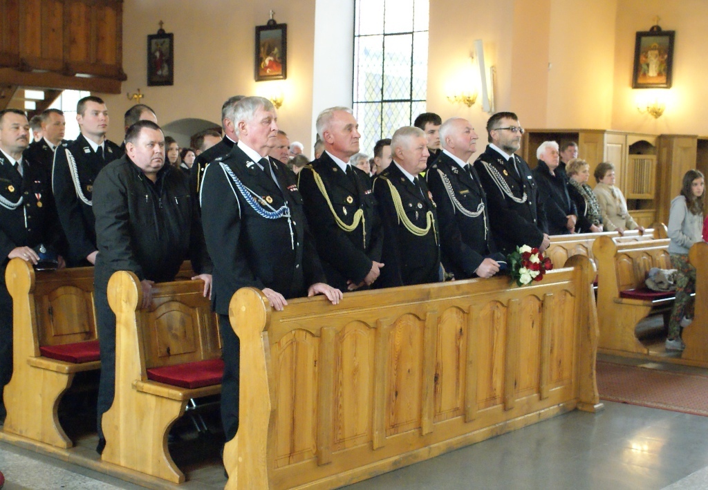3 maja na boisku w Kunicach odbyła się majówka strażacka