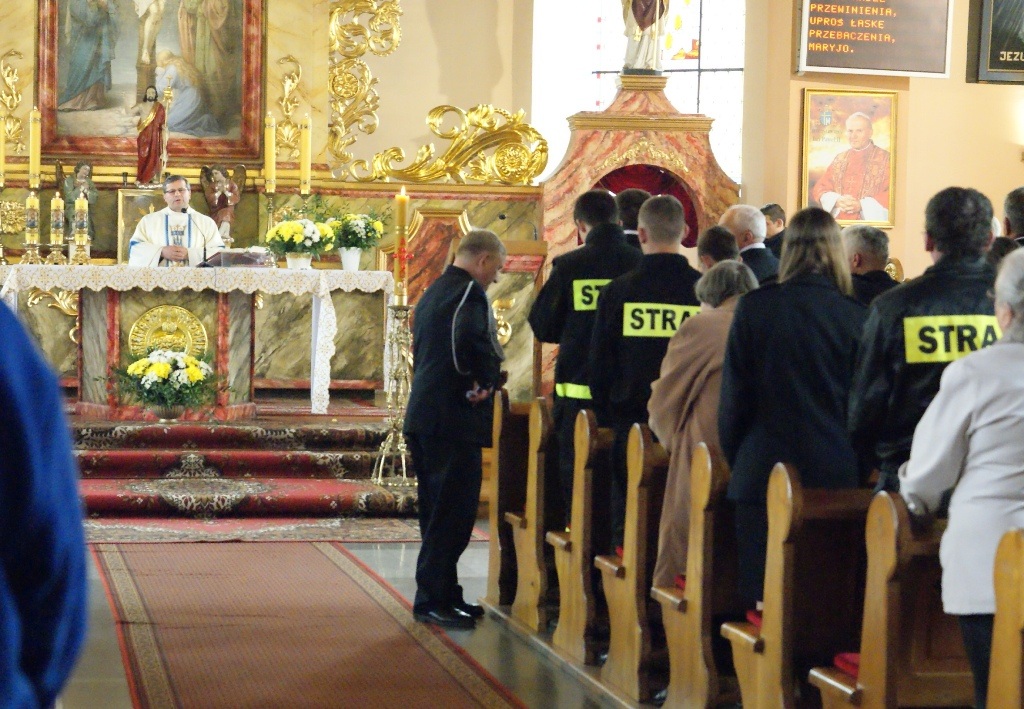 3 maja na boisku w Kunicach odbyła się majówka strażacka