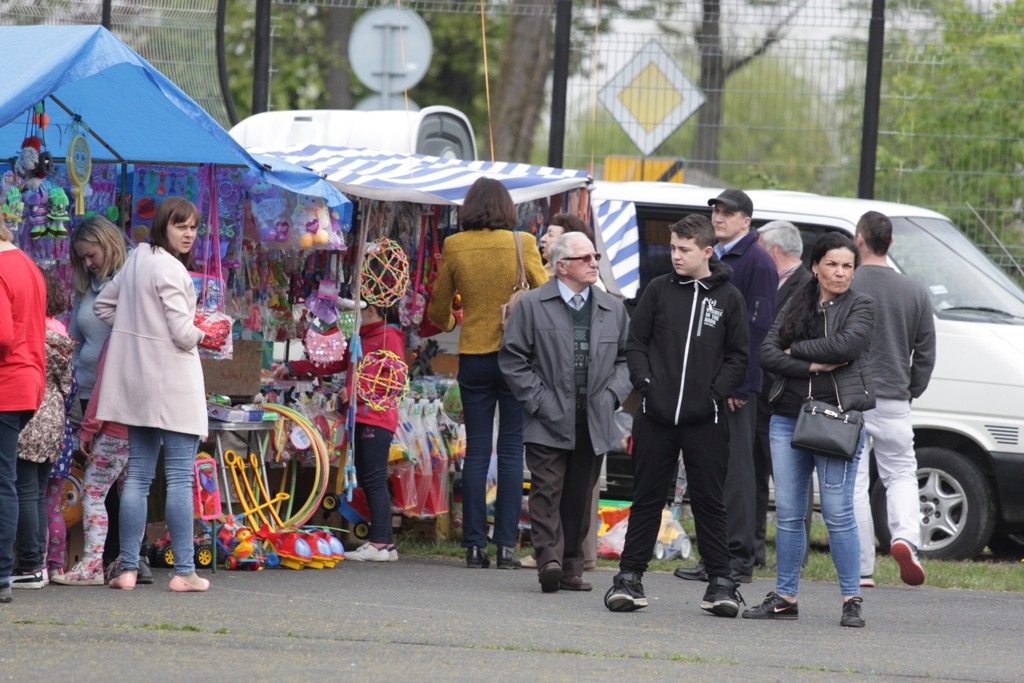 3 maja na boisku w Kunicach odbyła się majówka strażacka