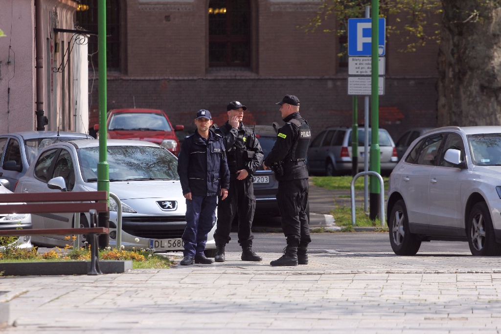 Kwiaty pod Pomnikiem Wdzięczności dla Armii Radzieckiej