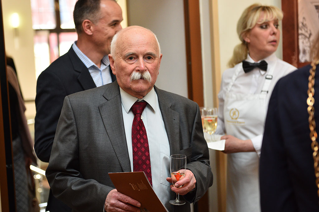 Prezydent podziękował remontującym Akademię Rycerską
