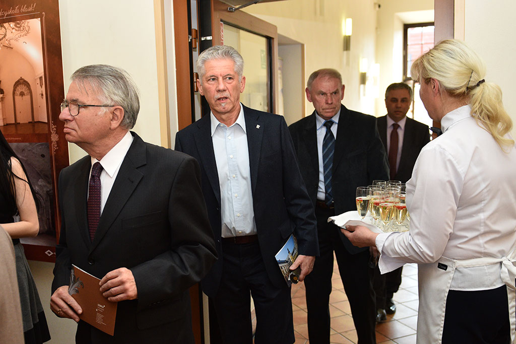 Prezydent podziękował remontującym Akademię Rycerską