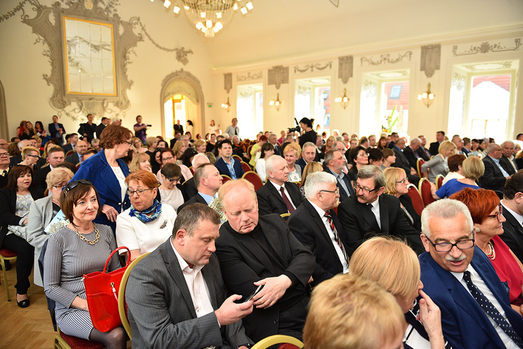 Prezydent podziękował remontującym Akademię Rycerską