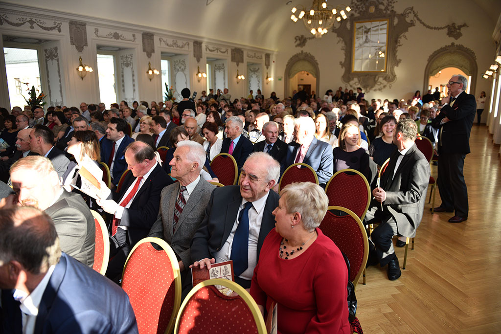Prezydent podziękował remontującym Akademię Rycerską