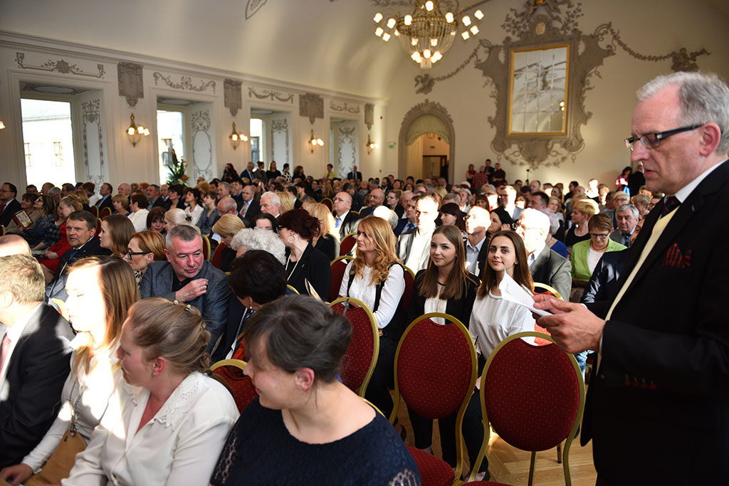 Prezydent podziękował remontującym Akademię Rycerską