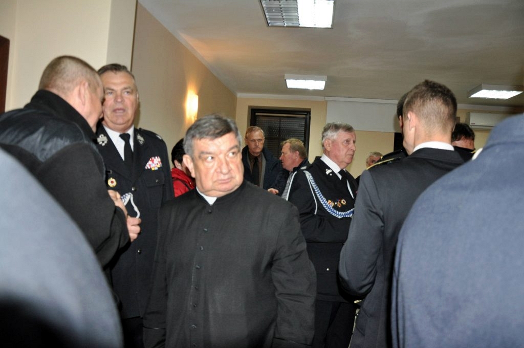 Uroczysta msza z okazji Dnia Strażaka w kościele na Piekarach