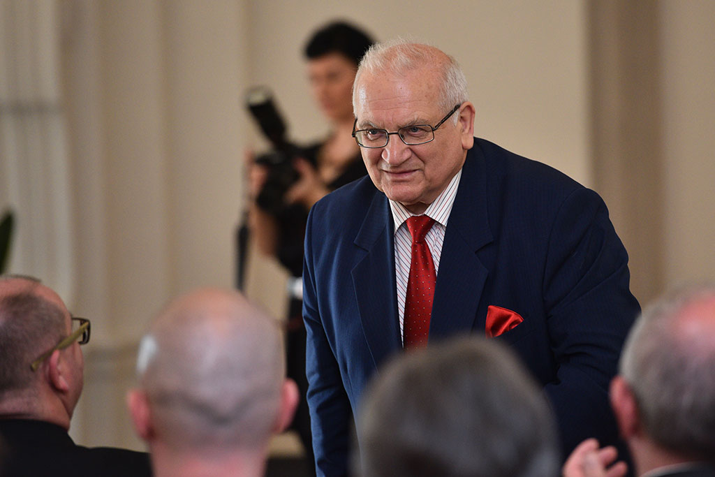 Prezydent podziękował remontującym Akademię Rycerską
