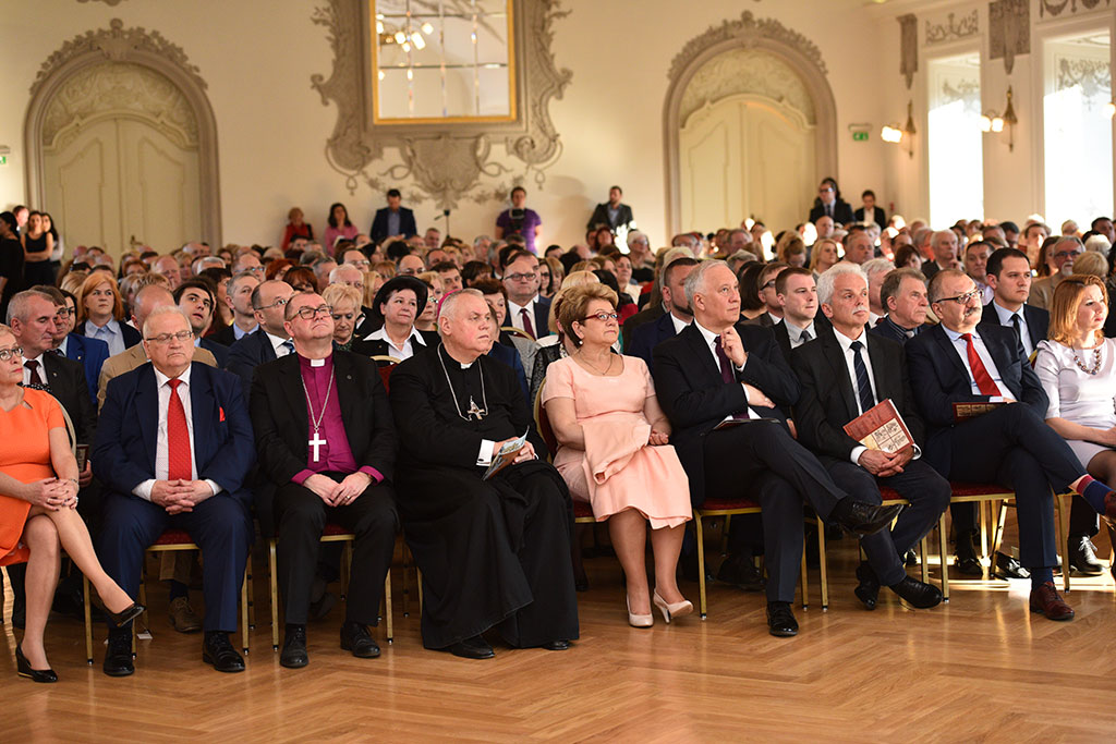 Prezydent podziękował remontującym Akademię Rycerską