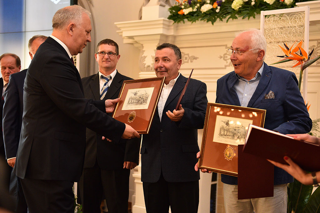 Prezydent podziękował remontującym Akademię Rycerską