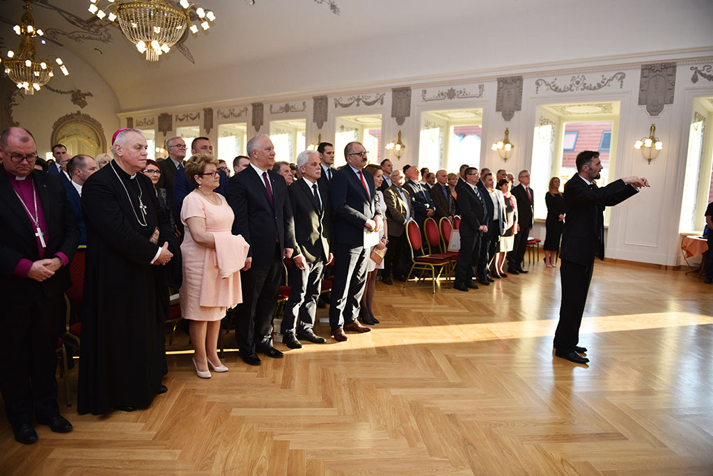 Prezydent podziękował remontującym Akademię Rycerską