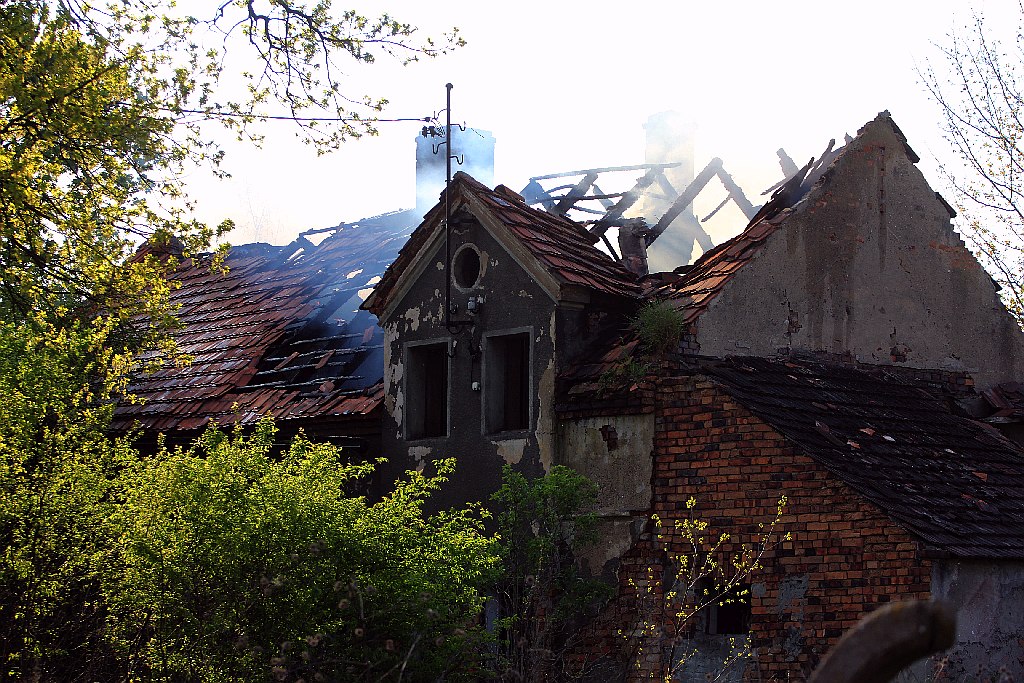 Pożar domu w Lisowicach. Na szczęście nikogo nie było w środku	