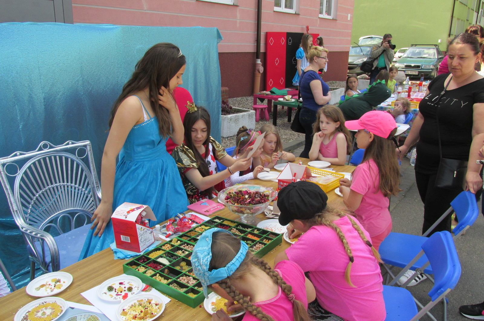 Wiele atrakcji podczas pikniku familijnego z książką
