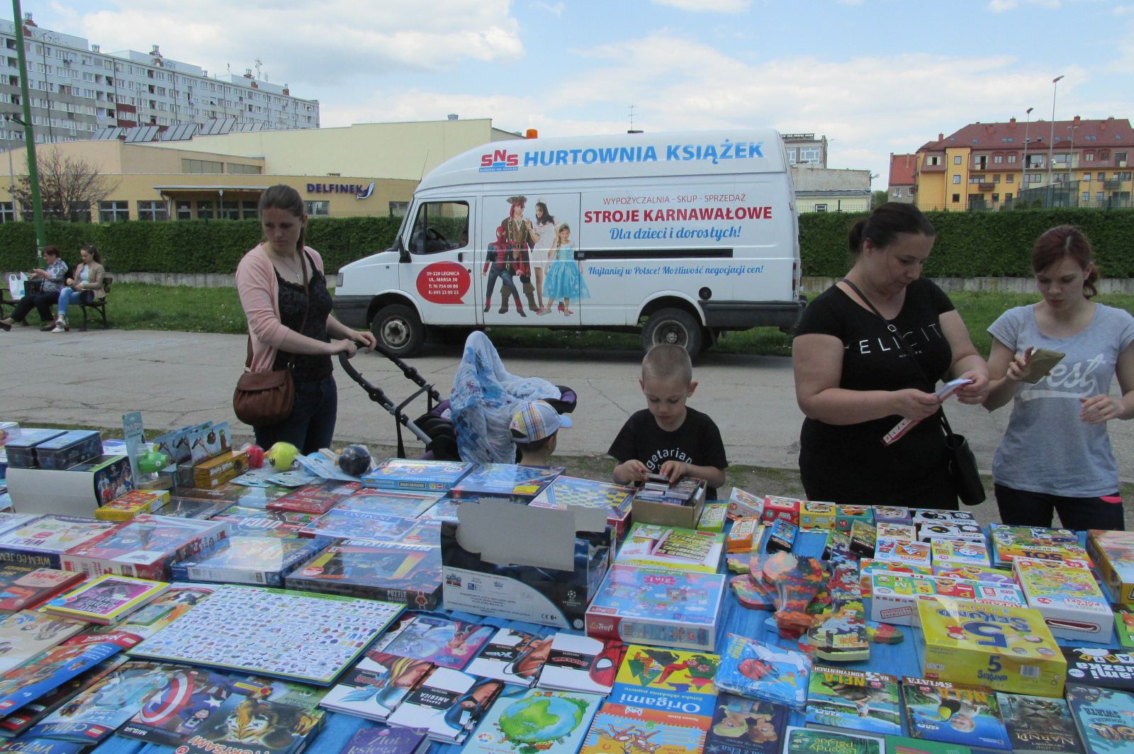 Wiele atrakcji podczas pikniku familijnego z książką