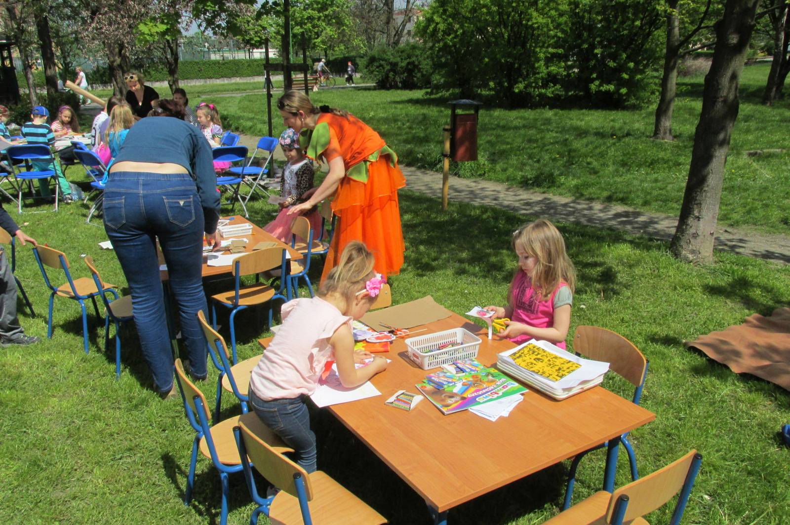 Wiele atrakcji podczas pikniku familijnego z książką