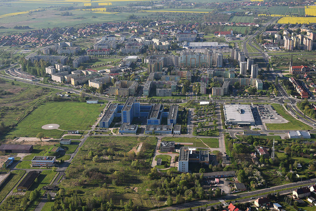 Legnica w porannym, majowym słońcu z lotu ptaka cz.1