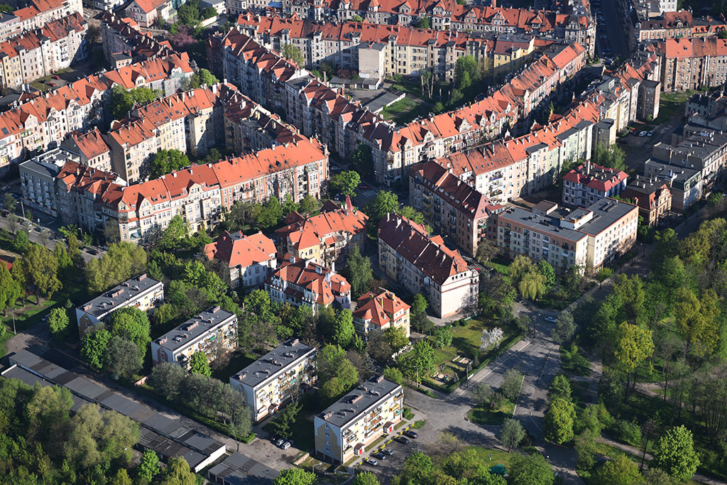 Legnica w porannym, majowym słońcu z lotu ptaka cz.2