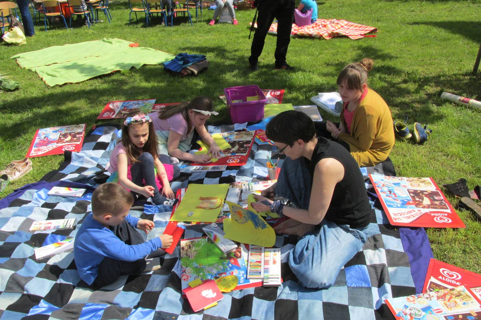 Wiele atrakcji podczas pikniku familijnego z książką