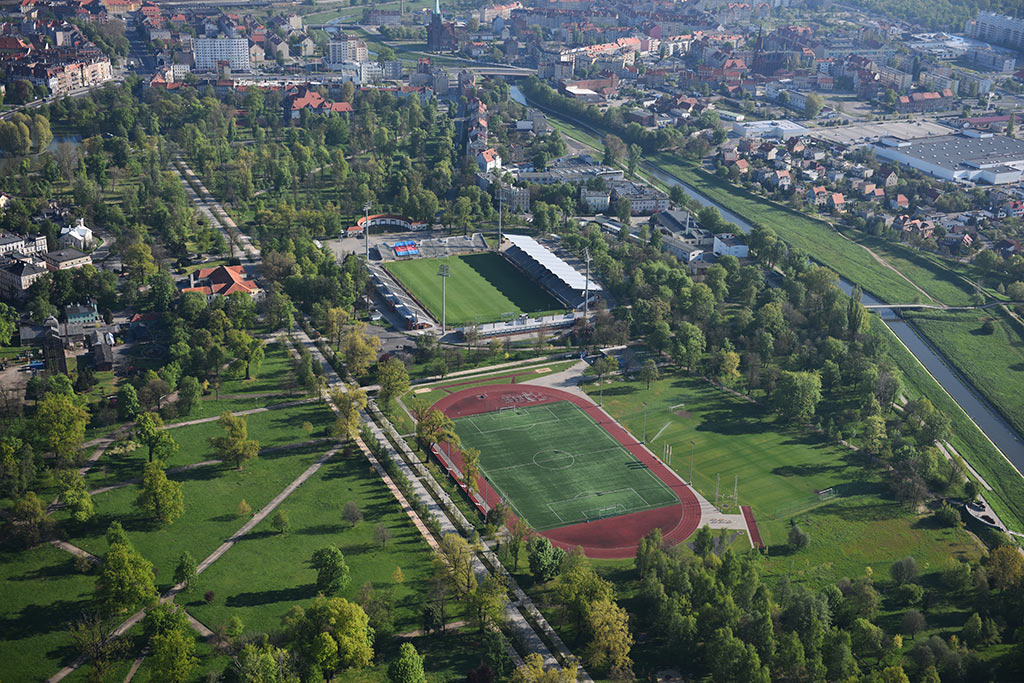 Legnica w porannym, majowym słońcu z lotu ptaka cz.2