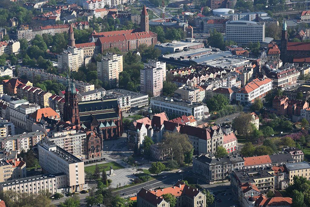 Legnica w porannym, majowym słońcu z lotu ptaka cz.2