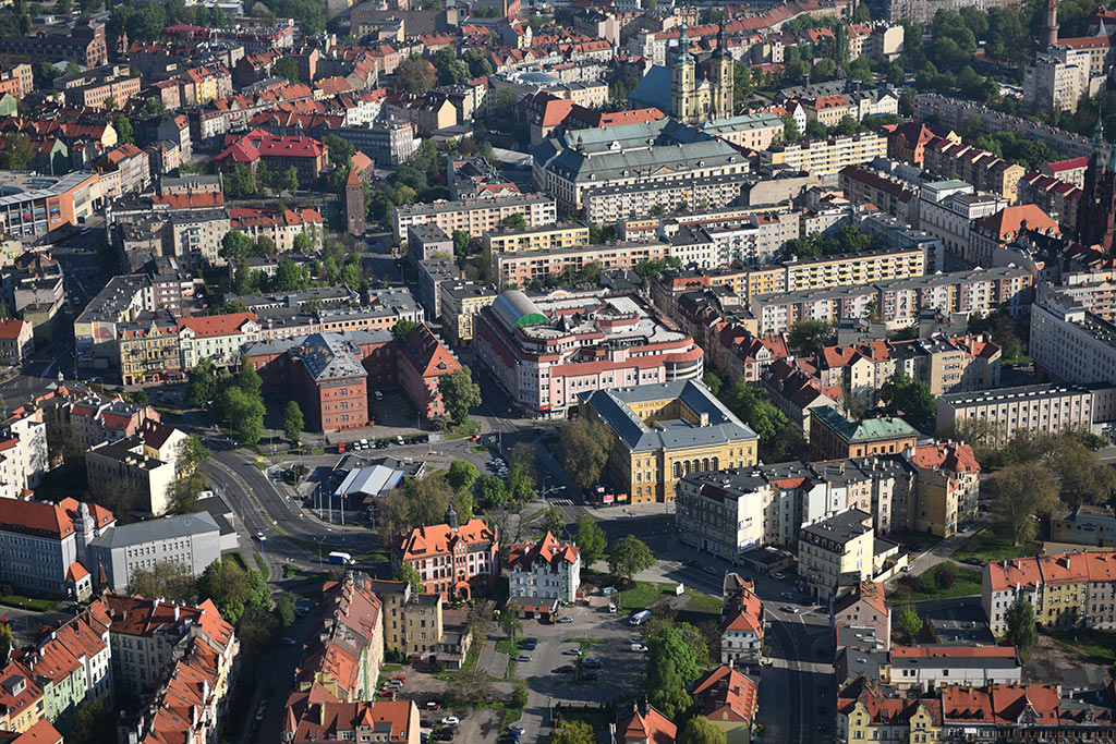 Legnica w porannym, majowym słońcu z lotu ptaka cz.2
