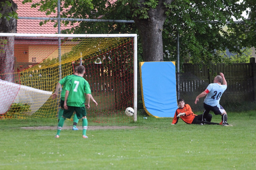 Legnickie Pole rozbiło Błękitnych Koskowice w derbach gminy