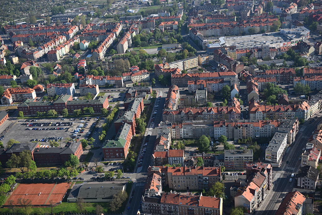Legnica w porannym, majowym słońcu z lotu ptaka cz.2