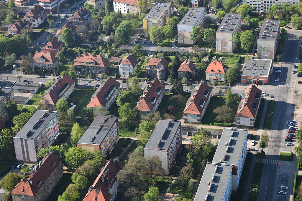 Legnica w porannym, majowym słońcu z lotu ptaka cz.2