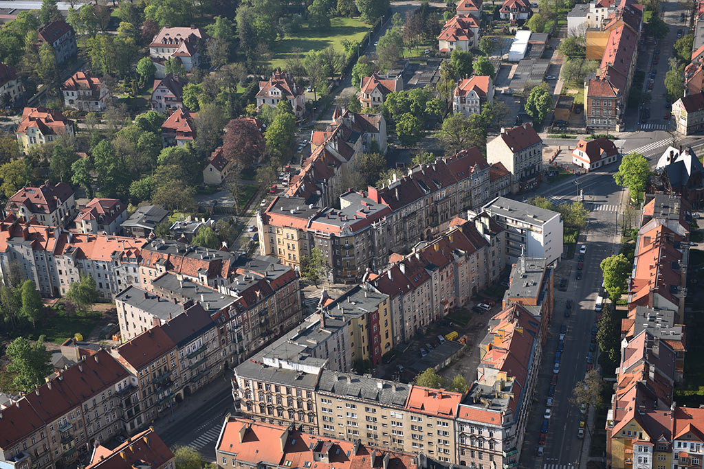 Legnica w porannym, majowym słońcu z lotu ptaka cz.2