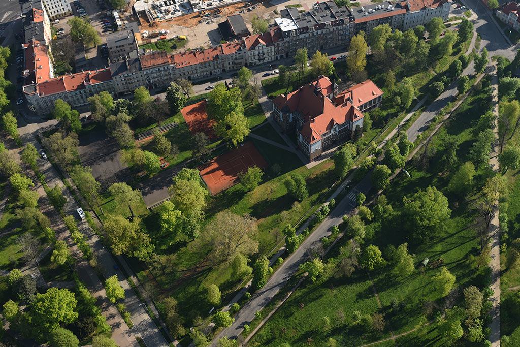 Legnica w porannym, majowym słońcu z lotu ptaka cz.2