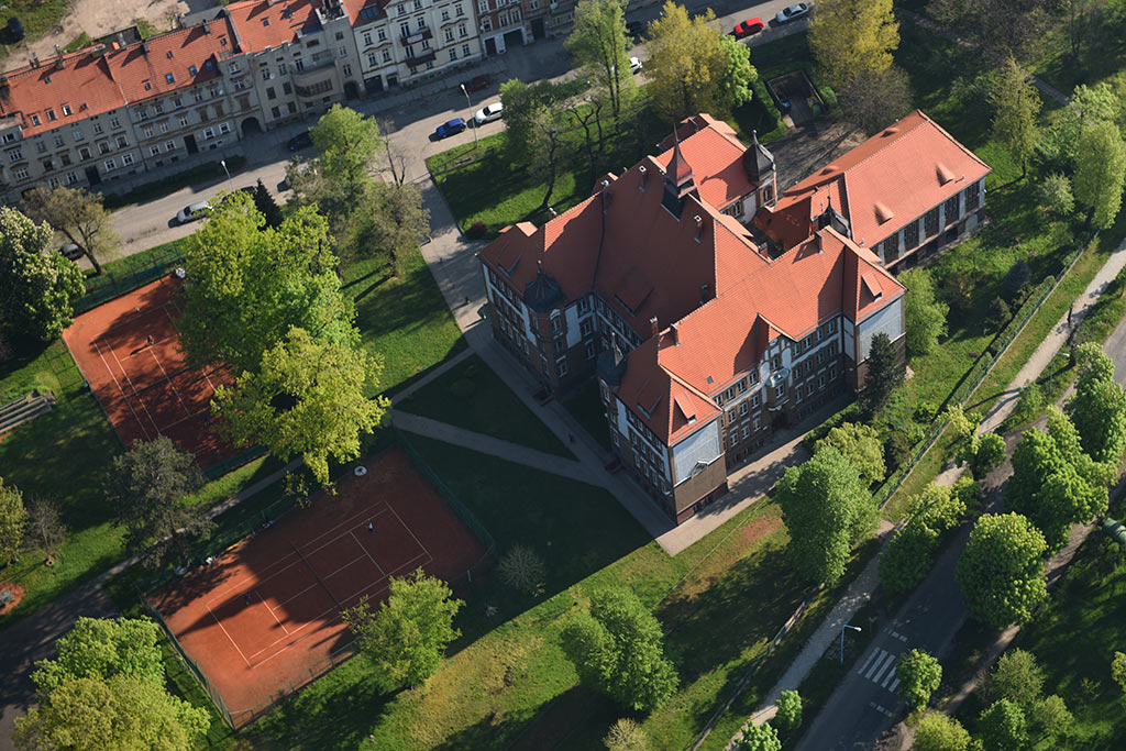 Legnica w porannym, majowym słońcu z lotu ptaka cz.2