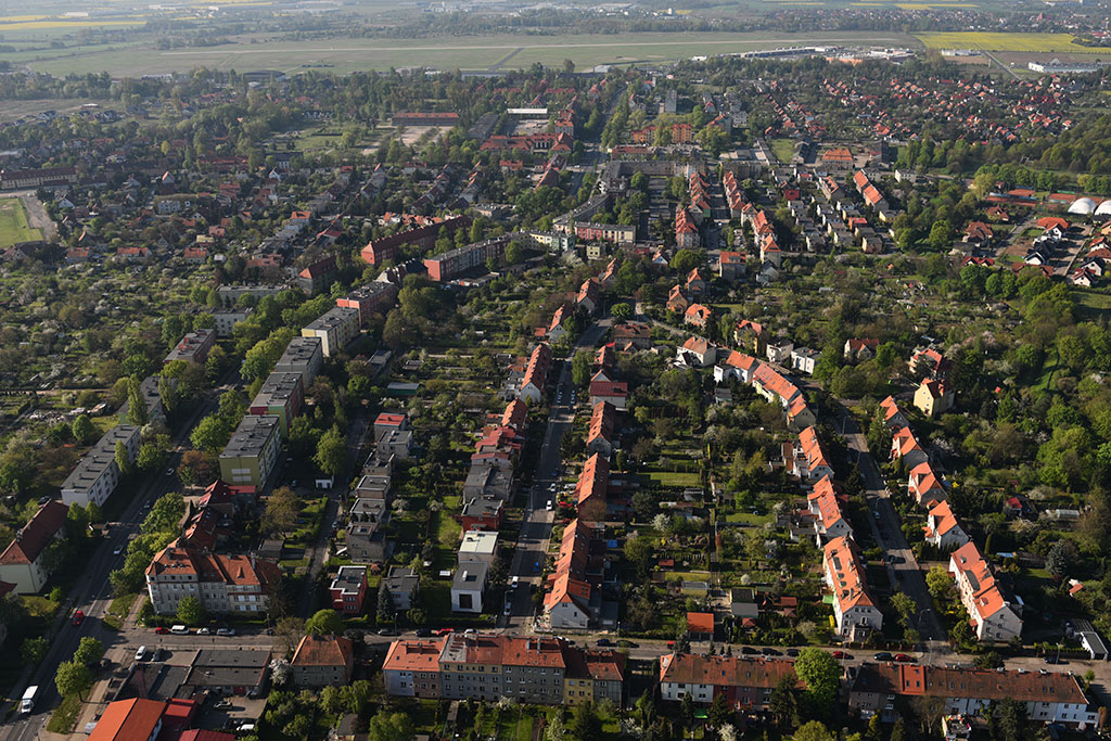 Legnica w porannym, majowym słońcu z lotu ptaka cz.1