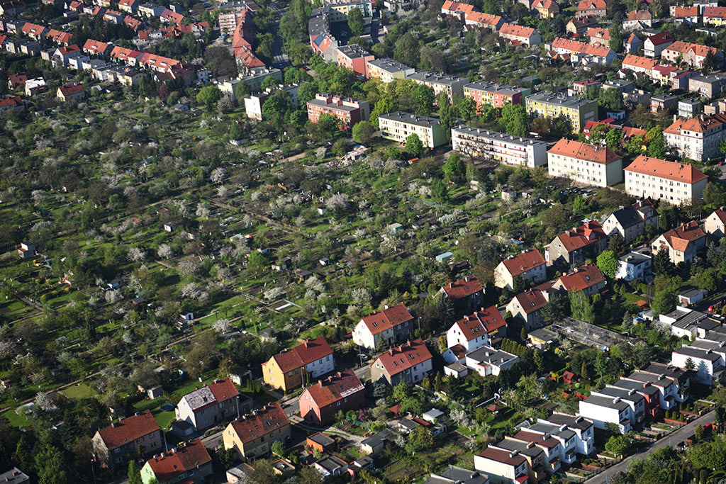 Legnica w porannym, majowym słońcu z lotu ptaka cz.2