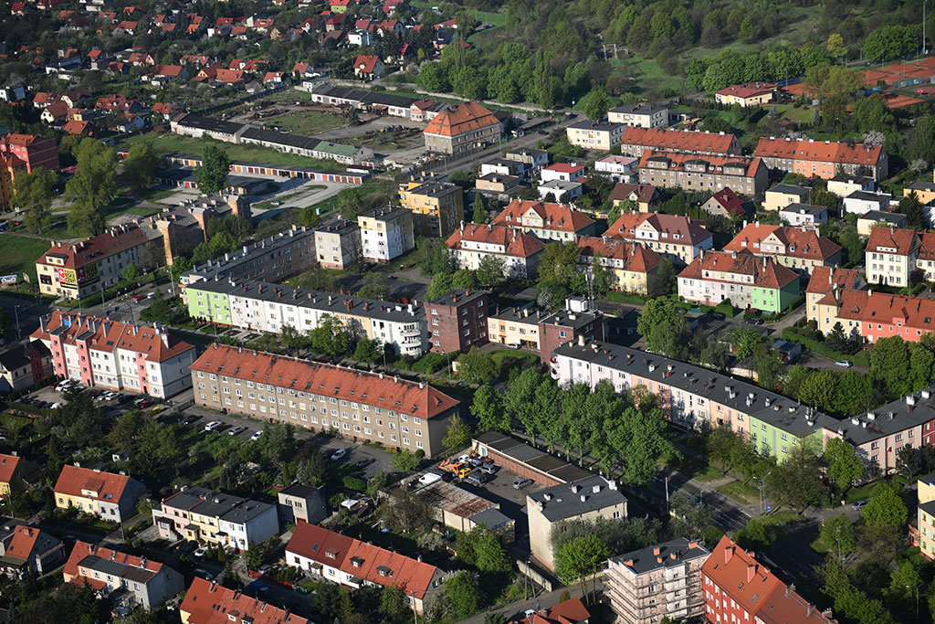 Legnica w porannym, majowym słońcu z lotu ptaka cz.1