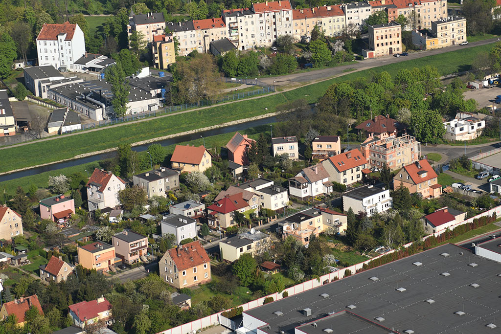 Legnica w porannym, majowym słońcu z lotu ptaka cz.2