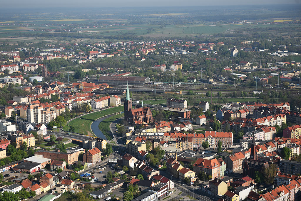 Legnica w porannym, majowym słońcu z lotu ptaka cz.2