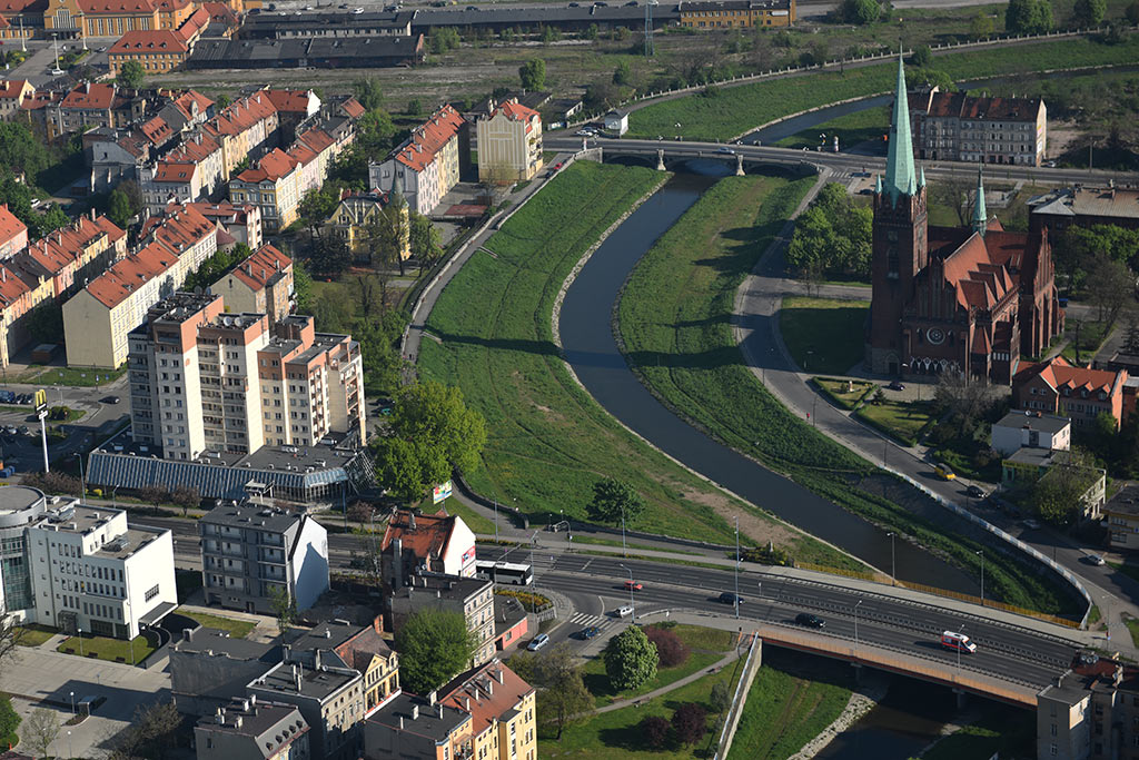 Legnica w porannym, majowym słońcu z lotu ptaka cz.2