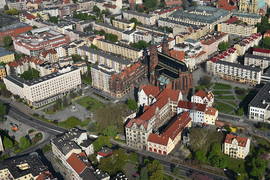 Legnica w porannym, majowym słońcu z lotu ptaka cz.2