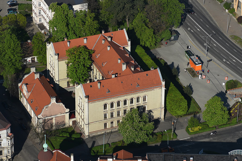 Legnica w porannym, majowym słońcu z lotu ptaka cz.2